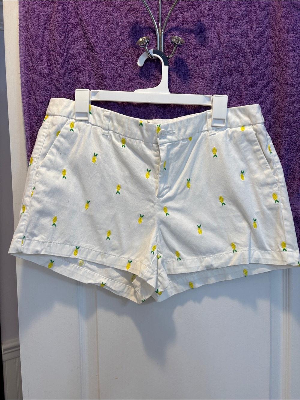 White Pineapple Embroidered Cotton Shorts